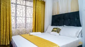 Cosy Golden Luxe Apartments - 1 bedroom - Image 2