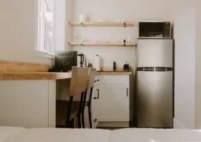 Modern Studio In Southern Oregon - Image 2