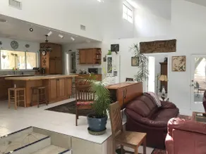 The Maple Lake House - Image 4