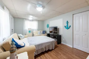 Cheerful Nautical Home near Siesta Key, FL - Image 3