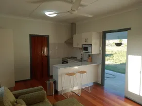 Country Cabin Retreat - Image 5