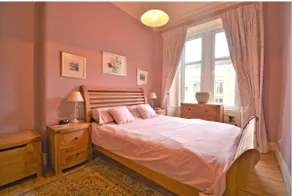 Lovely 2 bedroom flat by park (near station) - Image 4