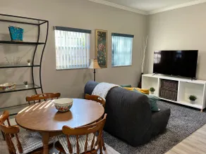 Cozy, 1-bedroom place with Private Pool and Patio. - Image 4