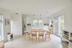 Slate Hill - A modern home tucked in the woods - Image 4