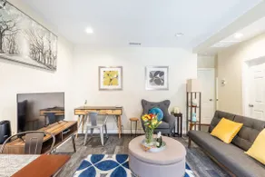 Rose City Cottage (Private Back Home) - Image 4