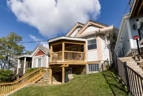 The Row House | 2bd home with River View - Image 2