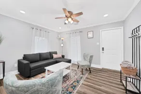 🏡Cozy Cottage Gated & Pet Friendly Sleeps 6🐶 - Image 3