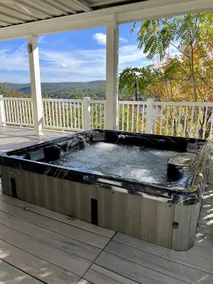 Hillside villa with 9-mile lake views - Image 2