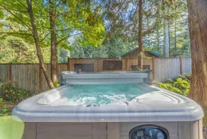 Home Sweet Mountains.... Cozy chalet with Hot Tub! - Image 5