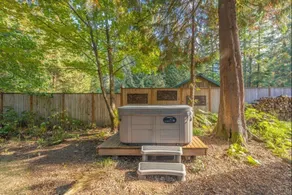 Home Sweet Mountains.... Cozy chalet with Hot Tub! - Image 4