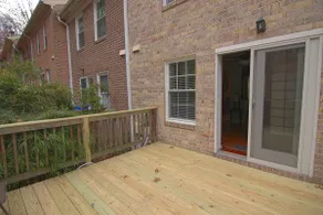 Columbia 3 level spacious townhome w/deck - Image 2