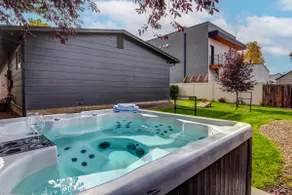 Hot Tub • SUPs • Walk to Boise River • Bikes • Fire Pit • 5min from Downtown - Image 2