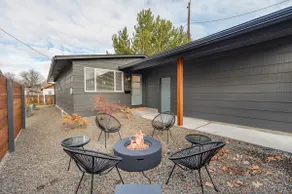 Hot Tub • SUPs • Walk to Boise River • Bikes • Fire Pit • 5min from Downtown - Image 4