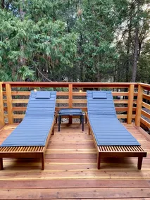 Hayloft Cozy Cabin: sun deck, hot tub, pets, BBQ - Image 4