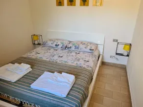 Villa caposchiera a 500 metri dal mare - Image 2