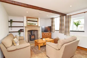 Refurbished 3 bed cottage with log burner - sleeps 5. Pet friendly - Image 3