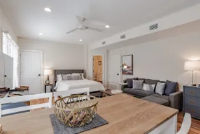 Cutest Studio on Church Street! - Image 2