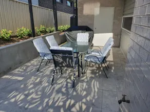 Cheerful 3 Bedroom Townhouse near the Beach - Image 4