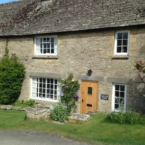 Charming Cottage, Great Rissington, Cotswolds - Image 2