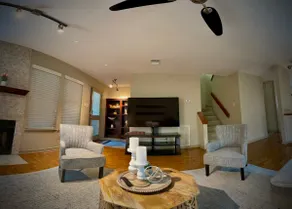 Beautiful 3-Bedroom Townhome!!! - Image 5