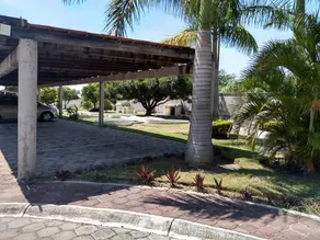 NICE VACATION HOME, WITH BEAUTIFUL GARDENS - Image 3