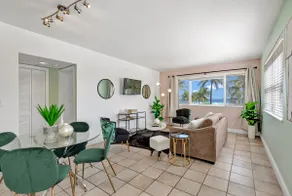 NEW 'SeaBreeze' Bright 1 Bedroom Ocean view #301 - Image 5
