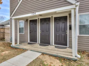 Modern Downtown 1BR | In-Unit W/D | Walk to Shops - Image 5
