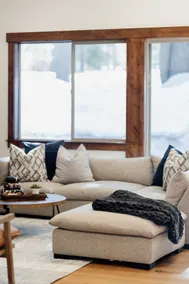 Luxury Chalet | Big TV | Lake | Pool | Hot-Tub - Image 3