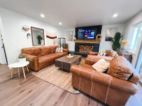 Riverfront House with hot tub, game room and more! - Image 2