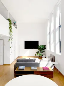 Sun-Drenched Downtown Manhattan Duplex - Image 3