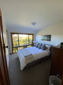 Spectacular 3 bedroom cabin next to state Forrest - Image 4
