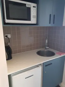 Chatswood Hotel Apartment - Image 4