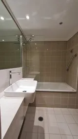 Chatswood Hotel Apartment - Image 5