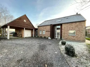 Large chestnut tree – Bright and warm house - Image 3