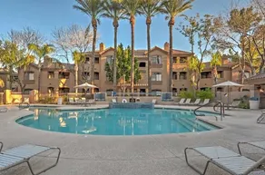 Heated Pools, Clean, and Conveniently Located, Newly Renovated Spring Getaway - Image 2