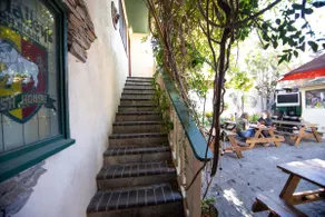 Welcome to O'Malleys BNB! Unique Beach Experience. - Image 3