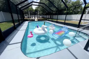 Heated pool house 4 miles away from the beach... - Image 2