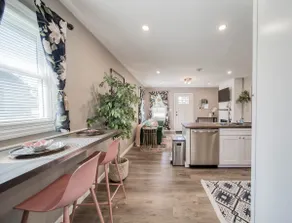 Stylish 2Bdrm Bungalow | Walkable + Well Equipped - Image 5