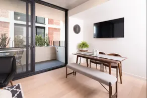 Modern Apartment In Flawless Fitzroy - Image 4