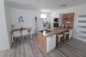 Pleasant accommodation in a fully equipped family house - Image 4