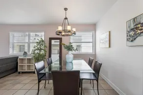 NEW'SeaBreeze'#407 Spacious 2 Bed Apt with Balcony - Image 3