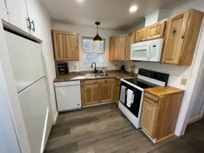 Waterfront Cottage Escape- only 4 mi to Franklin - Image 4