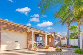 Collier Terrace: charming + central - Image 4
