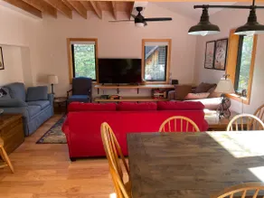 Forested Mountain Getaway - Image 5