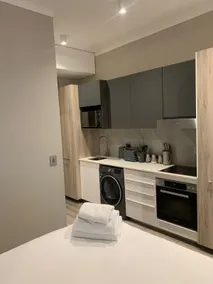 Entire Studio Apartment - Image 2