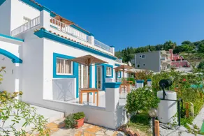 Akis Villa Two Bedroom Apartment Sea View - Image 4