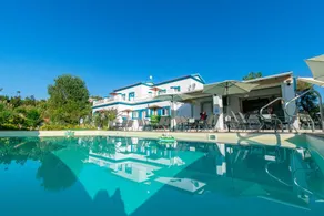 Akis Villa Two Bedroom Apartment Sea View - Image 2