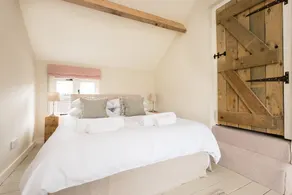 Cosy cottage with stunning views, close to Ludlow - Image 3