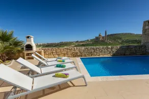 Stunning 5 bdrm Villa overlooking Ta Pinu Basilica - Image 5