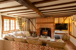 Hot tub, masseuse, private chef, pizza oven, fire place and dog friendly  - Image 5